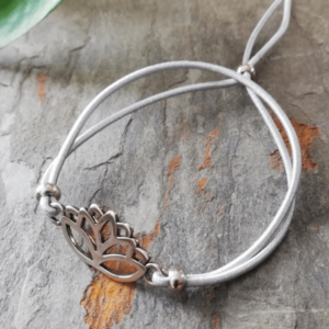 armband elastiek grijs lotus zilver